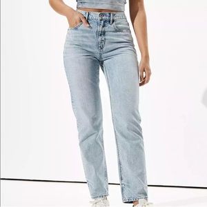American Eagle AE 90s Boyfriend Jean Acid Wash